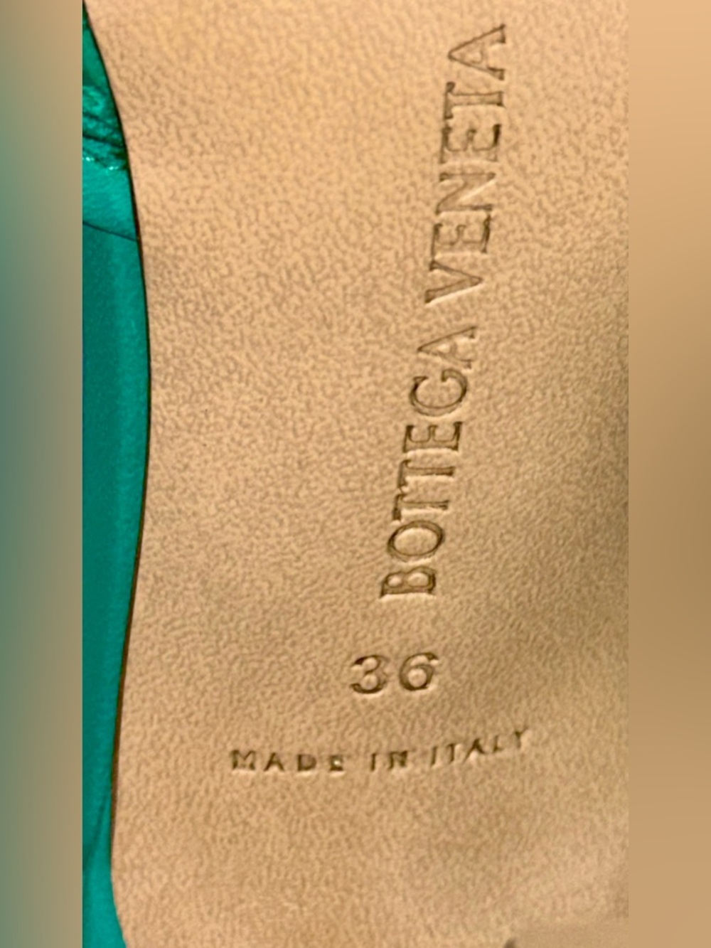 BOTTEGA VENETA SPARKLE STRETCH SANDALS IN ACID TURQUOISE - Picture 8 of 8